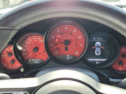 Certified 2018 Porsche 911 Carrera image 37