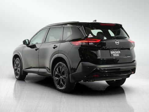 Used 2023 Nissan Rogue SV w/ SV Premium B Package AWD/4WD image 3