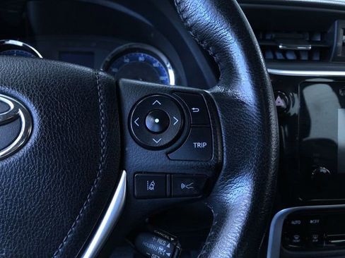 Used 2019 Toyota Corolla SE FWD image 28