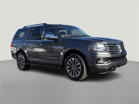 Used 2015 Lincoln Navigator 4WD image 8