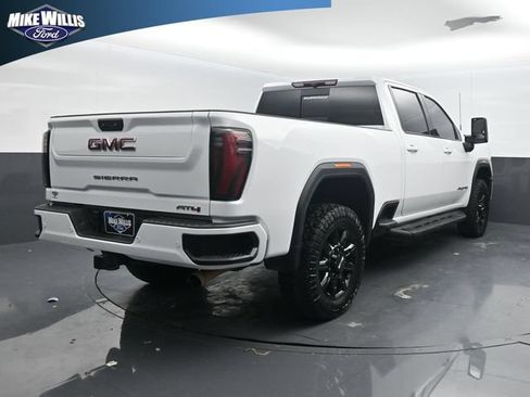 Used 2025 GMC Sierra 2500 AT4 AWD/4WD image 7