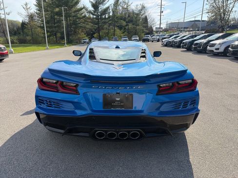 Used 2025 Chevrolet Corvette Z06 w/ Chrome Exterior Badge Package image 17