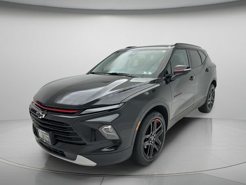 Used 2024 Chevrolet Blazer LT w/ Redline Edition AWD/4WD image 3