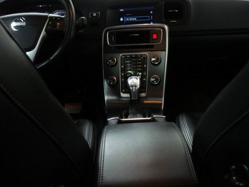 Used 2013 Volvo S60 T5 image 27