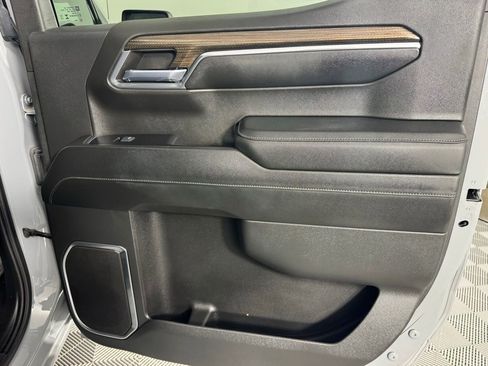 Used 2024 Chevrolet Silverado 1500 RST image 27