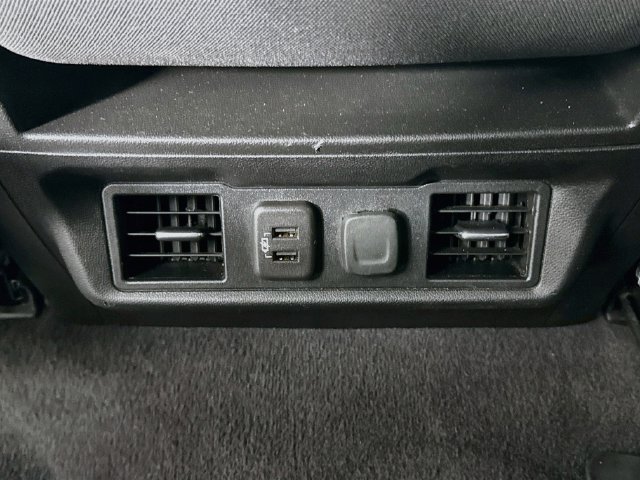 Used 2021 Chevrolet Silverado 1500 LT RWD image 24