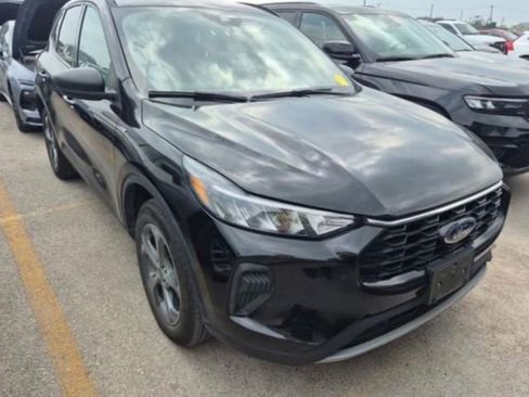 Used 2025 Ford Escape ST-Line AWD/4WD image 2
