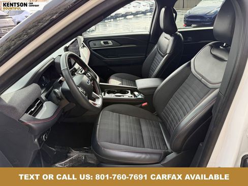 Used 2025 Ford Explorer ST-Line w/ ST-Line Street Pack AWD/4WD image 29