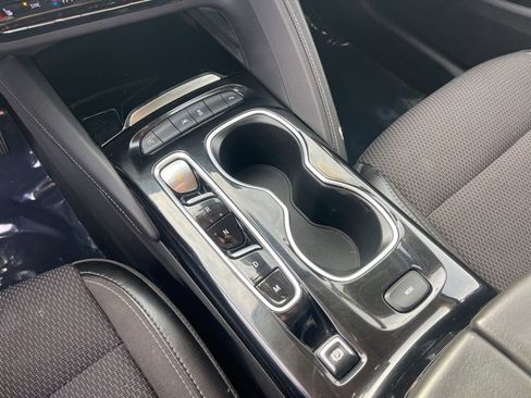 Used 2023 Buick Envision Preferred image 29