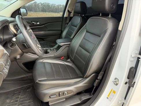 Used 2021 GMC Acadia Denali image 10