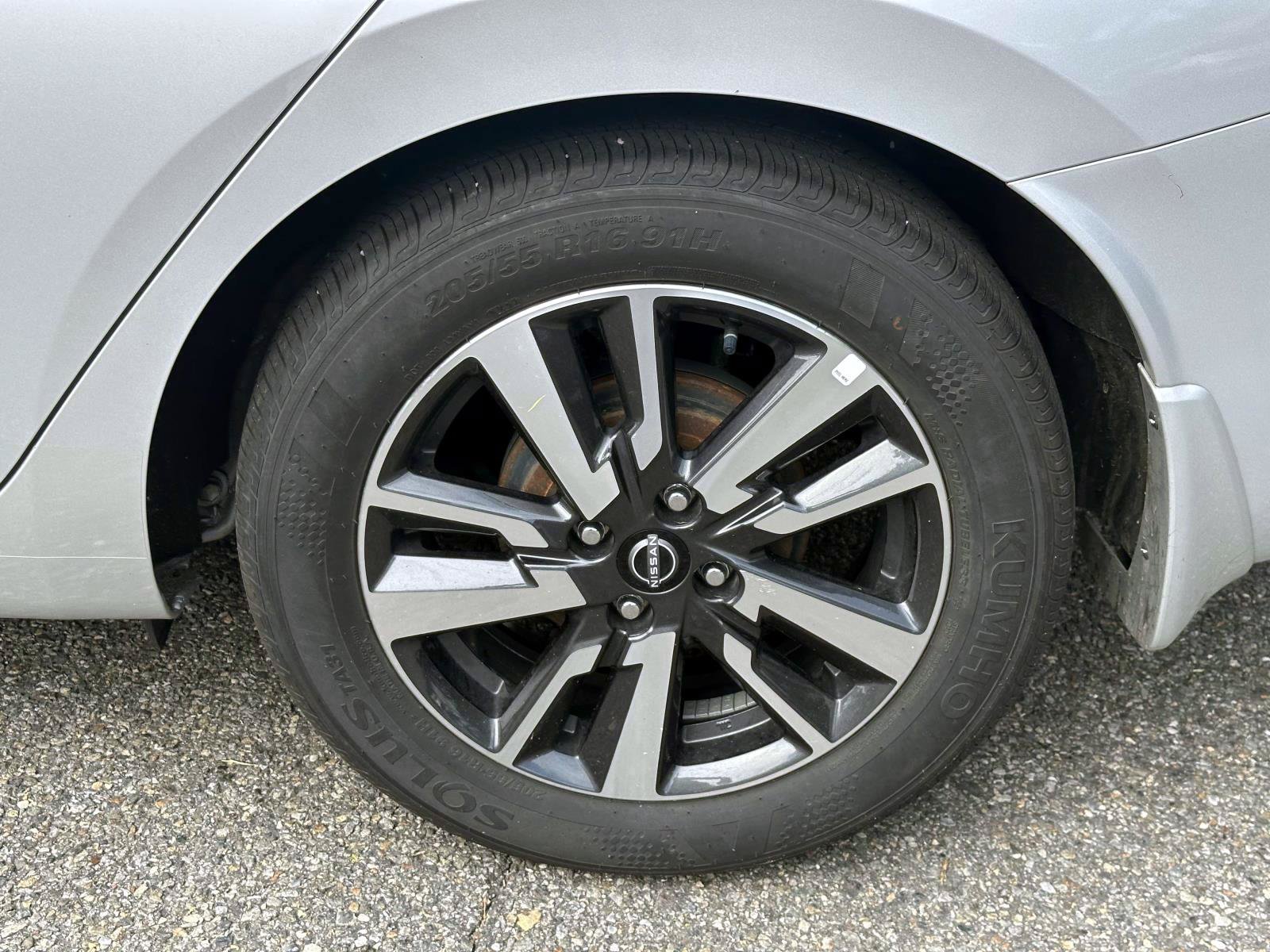 Certified 2024 Nissan Versa S w/ S Plus Package FWD image 10
