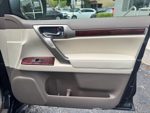 Used 2013 Lexus GX 460 w/ Comfort Plus Pkg AWD/4WD image 42