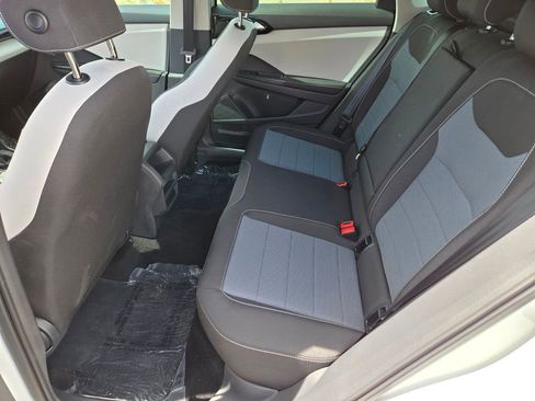 Certified 2025 Volkswagen Taos S AWD/4WD image 9