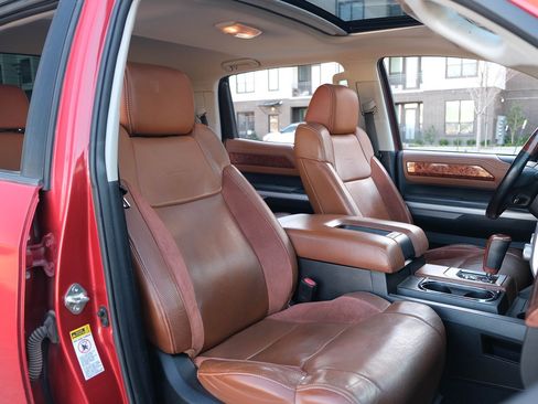 Used 2014 Toyota Tundra 1794 Edition image 27