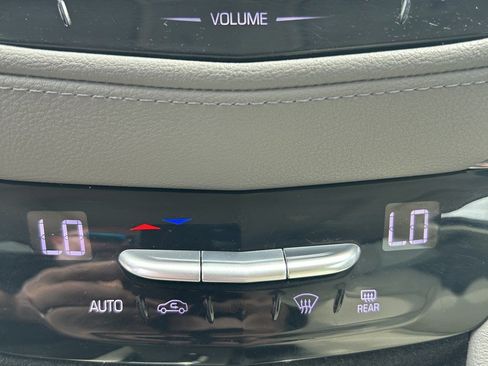 Used 2017 Cadillac XT5 Luxury w/ Driver Awareness Package AWD/4WD image 30