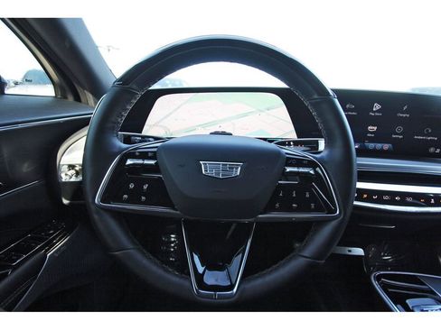 Used 2025 Cadillac Lyriq Sport image 14