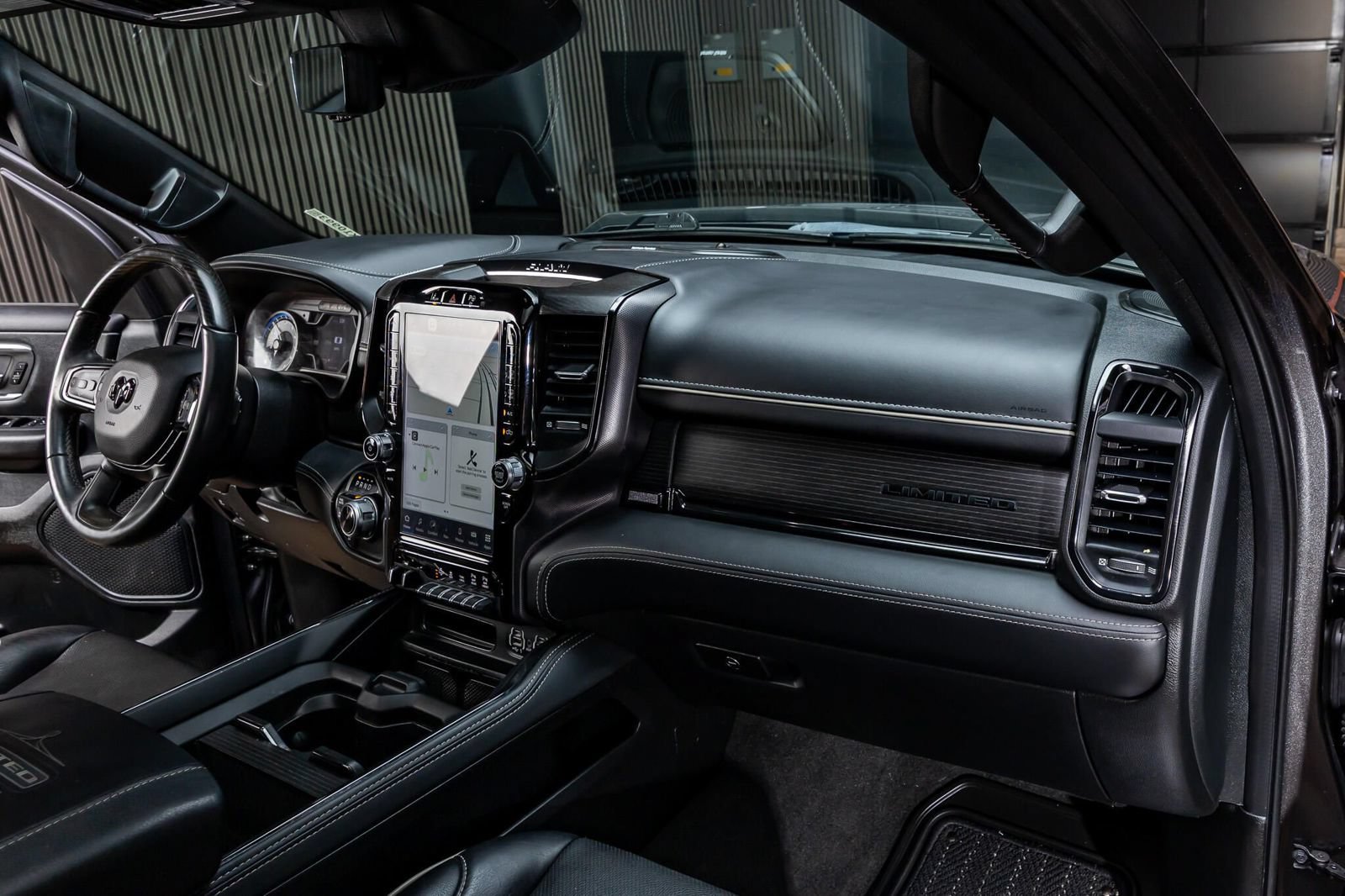 Used 2022 RAM 1500 Limited AWD/4WD image 18