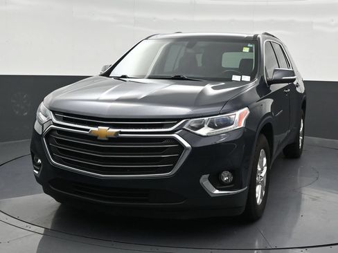 Used 2021 Chevrolet Traverse LT FWD image 9