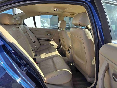 Used 2011 BMW 328i xDrive Sedan image 12