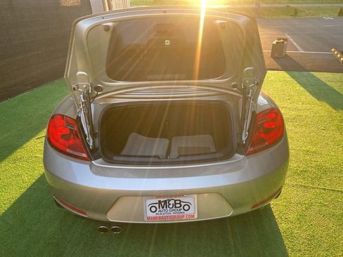 Used 2013 Volkswagen Beetle 2.5 FWD image 20