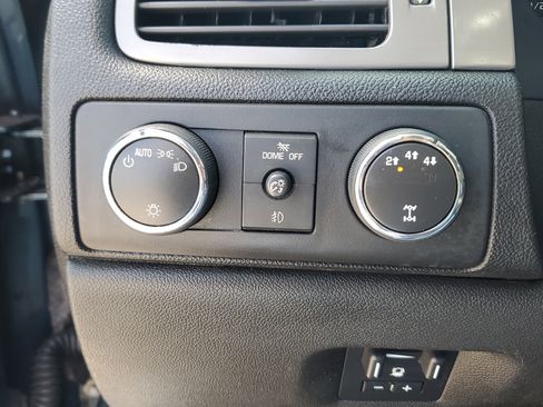 Used 2014 Chevrolet Silverado 2500 LTZ w/ LTZ Plus Package image 30