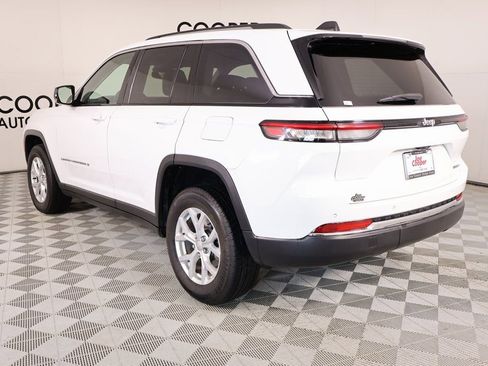 Used 2023 Jeep Grand Cherokee Limited image 22