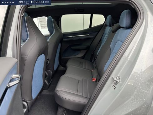New 2026 Volvo EX30 Plus w/ Climate Package image 17