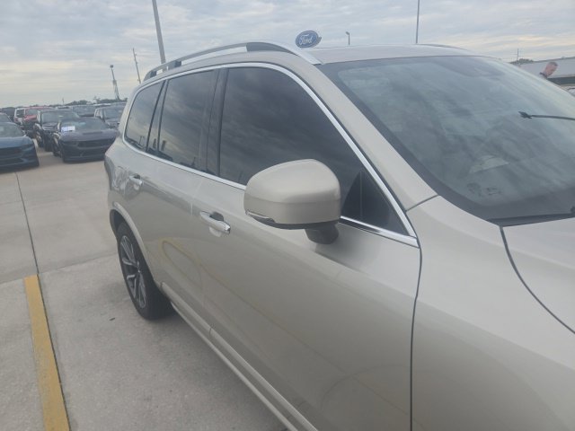 Used 2018 Volvo XC90 T6 Momentum w/ Convenience Package AWD/4WD image 6