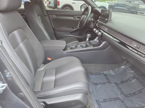 Used 2025 Honda Civic Sport image 10