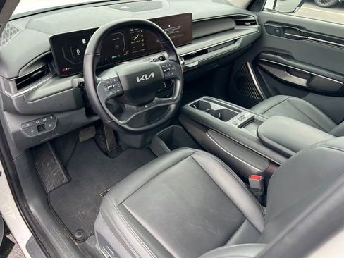 Used 2024 Kia EV9 Light RWD image 14