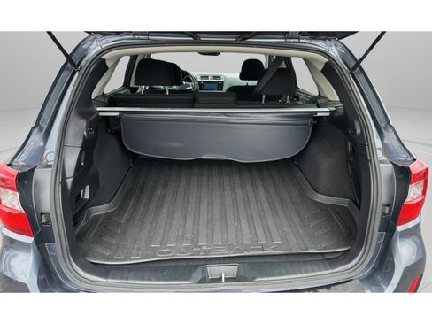 Used 2017 Subaru Outback 2.5i Premium AWD/4WD image 25