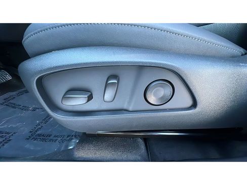 Used 2026 Chevrolet Equinox LT w/ Convenience Package II AWD/4WD image 25