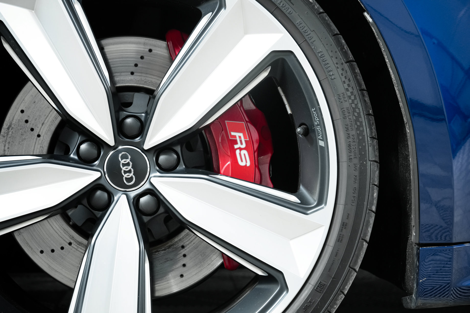 Used 2018 Audi RS 5 w/ Dynamic Package AWD/4WD image 41