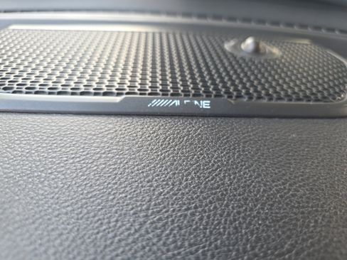 Used 2019 RAM 1500 Laramie AWD/4WD image 24