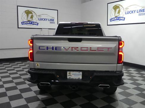 Used 2019 Chevrolet Silverado 1500 Custom Trail Boss w/ Custom Convenience Package image 8