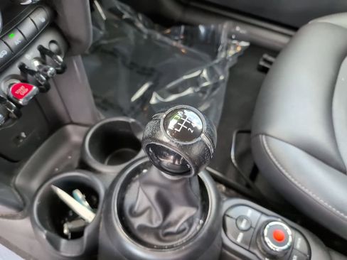 Used 2019 MINI Cooper 2-Door Hardtop FWD image 22