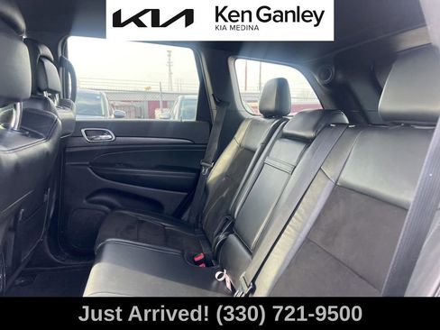 Used 2018 Jeep Grand Cherokee Altitude image 10