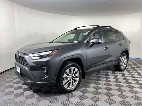 Used 2025 Toyota RAV4 XLE Premium w/ Weather Package AWD/4WD image 4