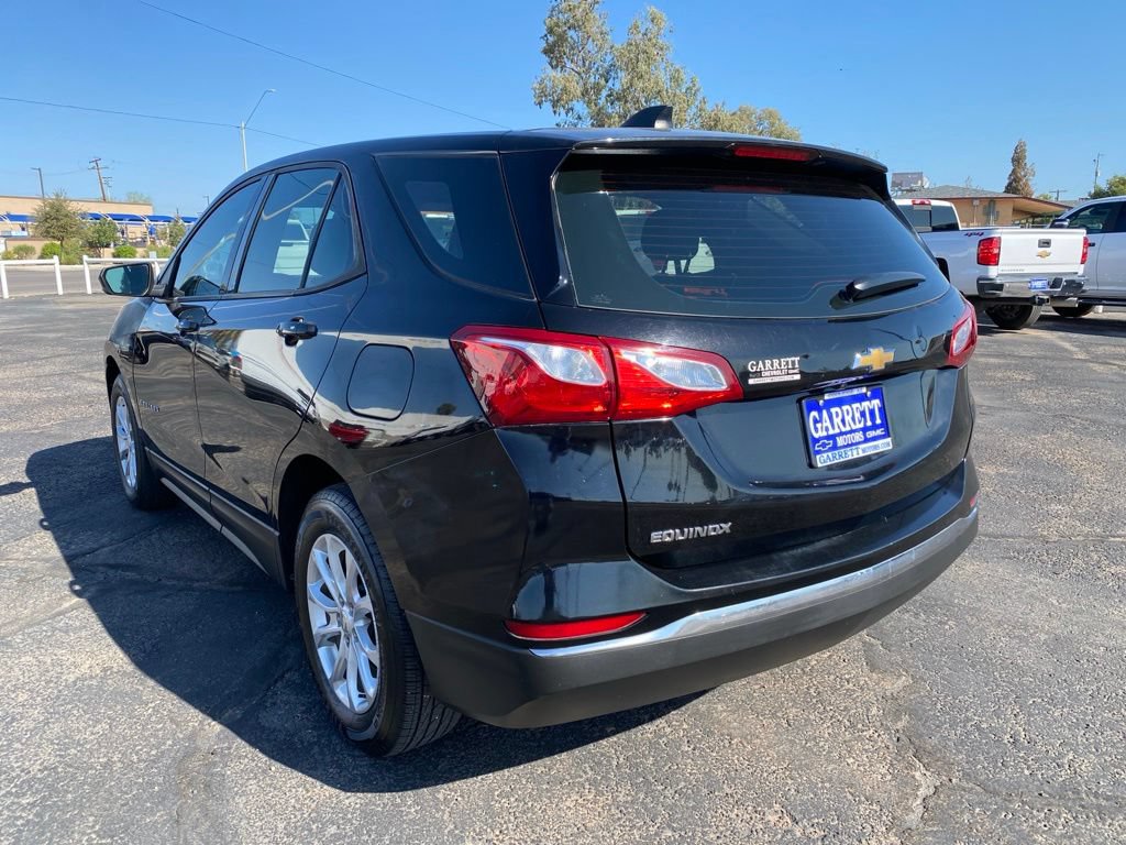 Used 2018 Chevrolet Equinox LS FWD image 12