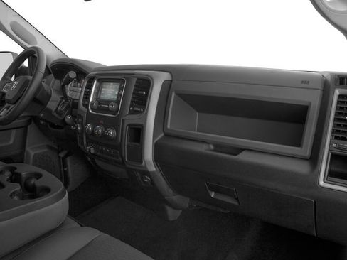 Used 2017 RAM 2500 Tradesman w/ Chrome Appearance Group AWD/4WD image 19