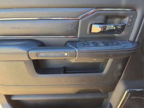 Used 2023 RAM 2500 Limited image 22