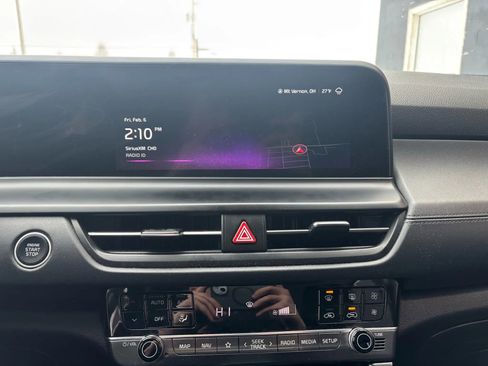 Used 2024 Kia Seltos EX image 23