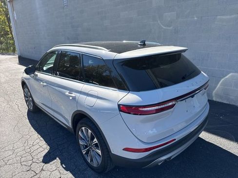 Used 2022 Lincoln Corsair Reserve w/ Equipment Group 201A image 9