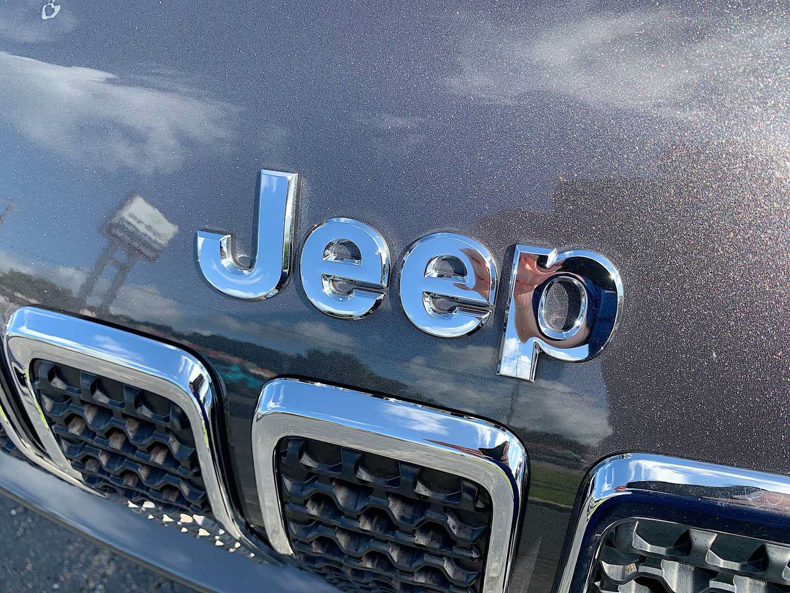 Used 2020 Jeep Cherokee Latitude Lux w/ Comfort/Convenience Group AWD/4WD image 30