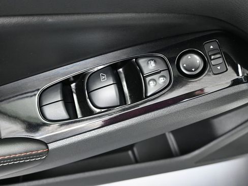 Used 2024 Nissan Altima 2.5 SR w/ SR Premium Package image 11