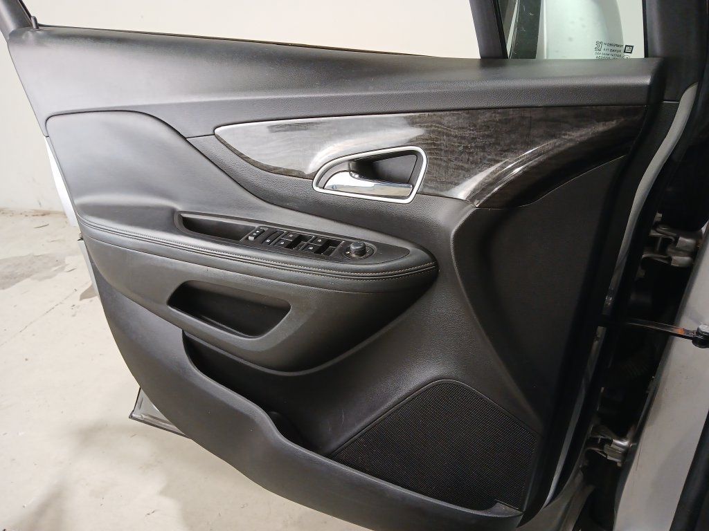 Used 2016 Buick Encore Convenience FWD image 30