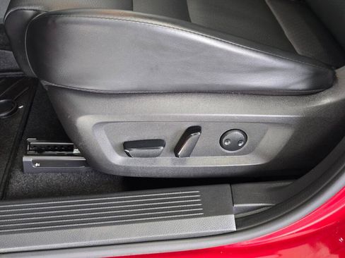 Used 2021 Nissan Rogue SV w/ Premium Package image 24