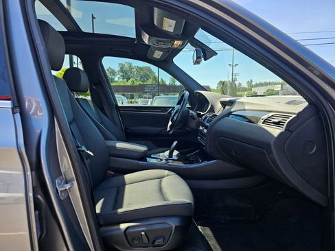 Used 2017 BMW X3 xDrive28i AWD/4WD image 10