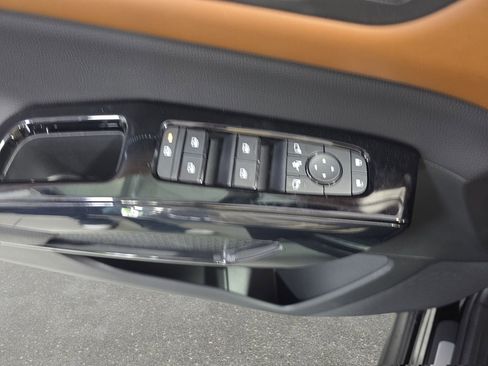 New 2026 Nissan Pathfinder Platinum FWD image 27