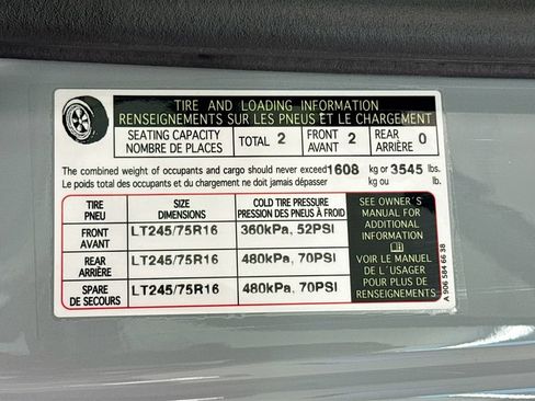 Used 2024 Mercedes-Benz Sprinter 2500 image 38